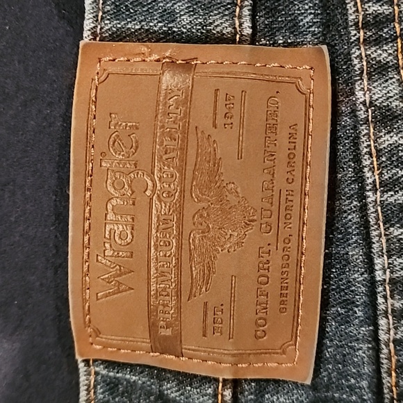 Wrangler Jeans - Picture 3 of 4